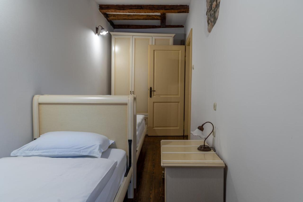 Apartment La Prua