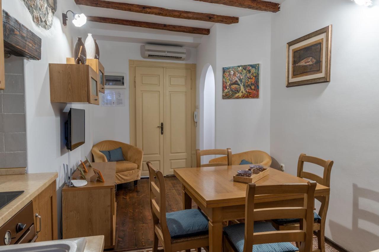 Apartment La Prua